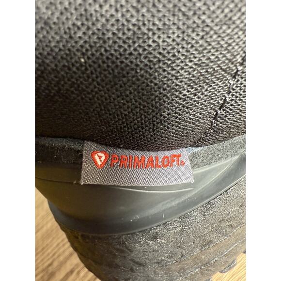 Athletic_Shoes